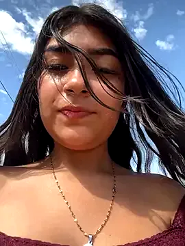 Sweed-virgin-pussy from StripChat is Freechat