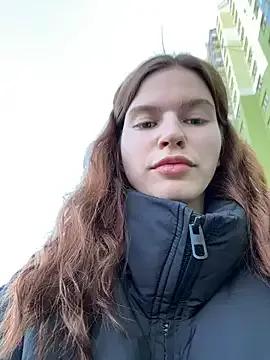 sweeet_july from StripChat