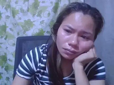 Sweeetgurll from StripChat is Freechat