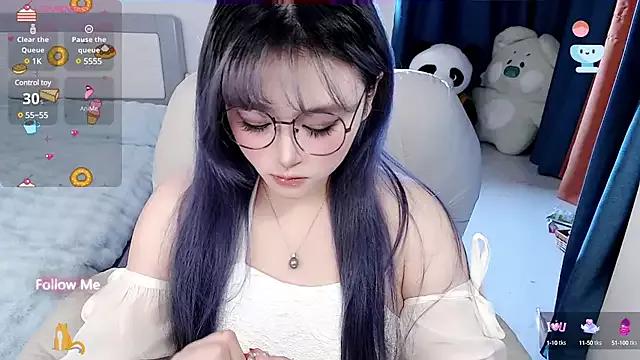 Sweet-18wanwan from StripChat