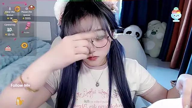 Sweet-18wanwan from StripChat