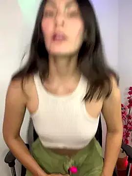 sweet-abbie from StripChat is Freechat
