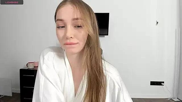 Try our streaming cams variety and talk on a personal level with our adorable girls streamers, showing off their bountiful shapes and dildos.