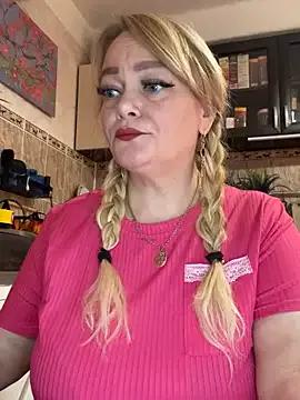 Sweet-blonde from StripChat is Freechat