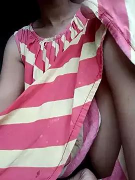 Sweet-Lily69 from StripChat