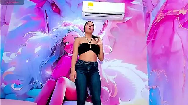Try our streaming cams variety and talk on a personal level with our adorable girls streamers, showing off their bountiful shapes and dildos.