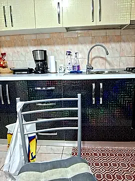 Sweet-milf- from StripChat is Freechat