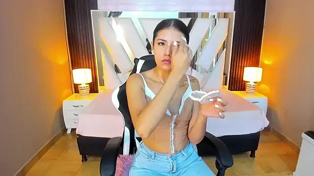 sweet-muse from StripChat