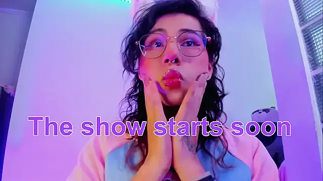 Sweet-SharoKitty on StripChat 