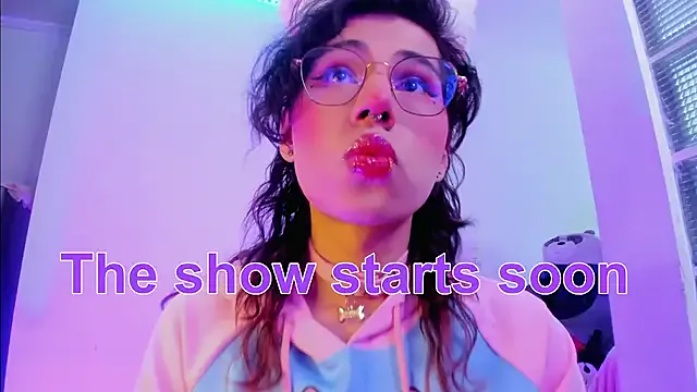 Sweet-SharoKitty on StripChat 