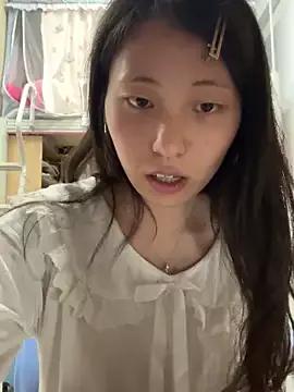 sweet-sunday from StripChat is Freechat