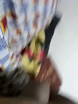 sweet1111 from StripChat