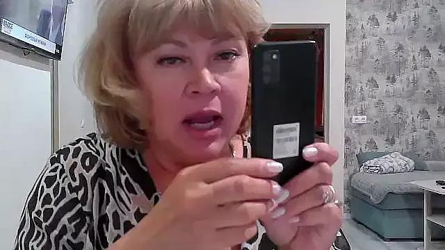 Sweet4104 from StripChat is Freechat