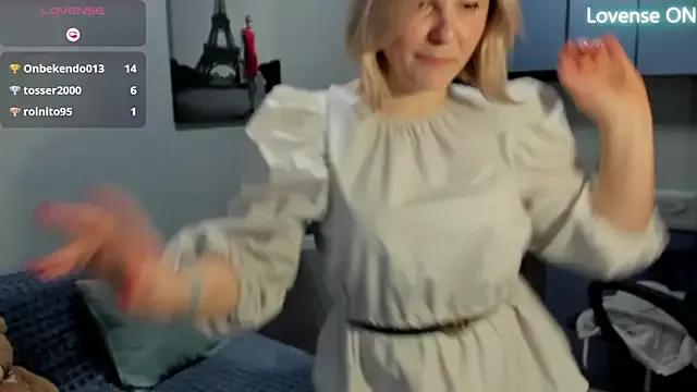 sweet___margaret from StripChat