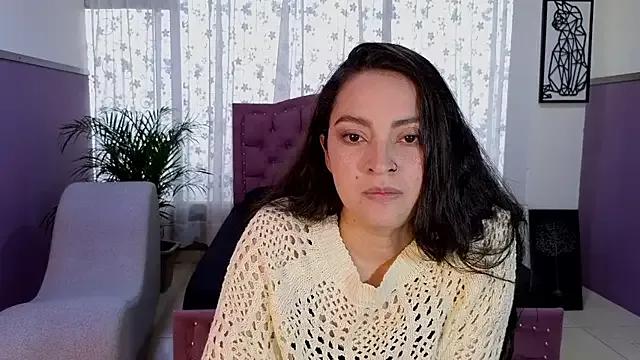 sweet_ahinara from StripChat