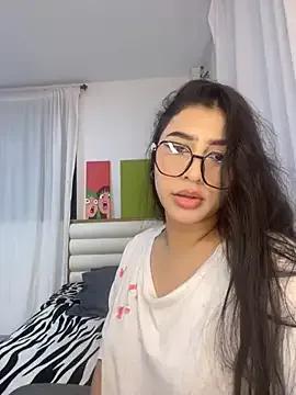 Sweet_and_Rous0 from StripChat is Freechat