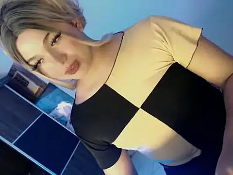 Sweet_angelinax from StripChat