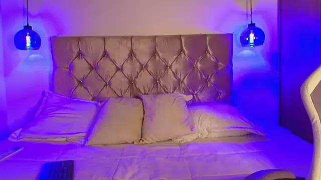 Sweet_aurora_ on StripChat
