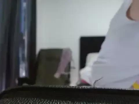Sweet_bigass from StripChat