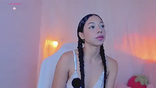 sweet_carine on StripChat 