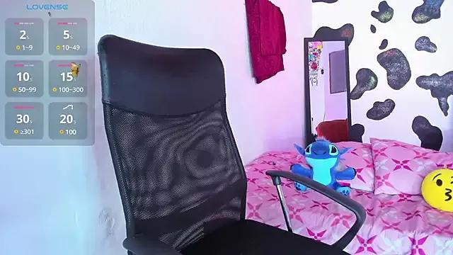 Try our streaming cams variety and talk on a personal level with our adorable girls streamers, showing off their bountiful shapes and dildos.