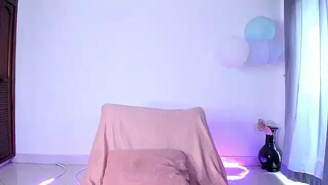 sweet_cinamon from StripChat