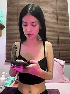 sweet_gia from StripChat is Freechat