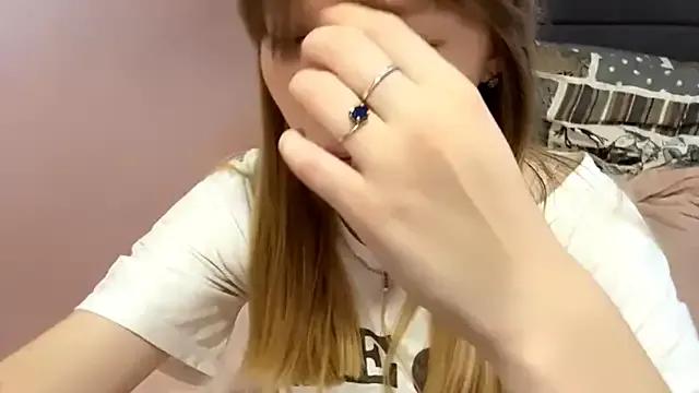 Sweet_horizon from StripChat is Freechat