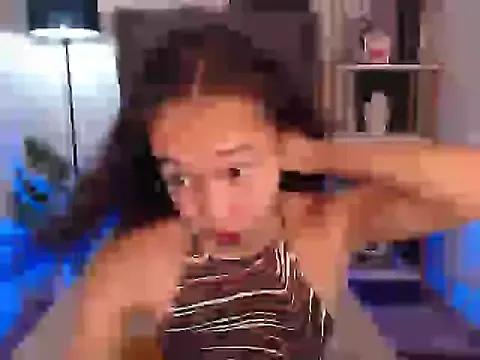 Sweet_kittyxx from StripChat is Freechat