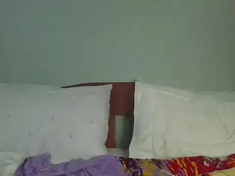 sweet_love00 from StripChat