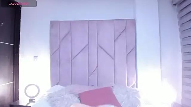 Try our streaming cams variety and talk on a personal level with our adorable girls streamers, showing off their bountiful shapes and dildos.