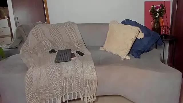 SWEET_MIA27 from StripChat