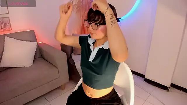 Sweet_Namii from StripChat