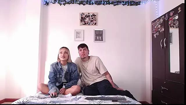 Sweet_paradisex from StripChat is Freechat