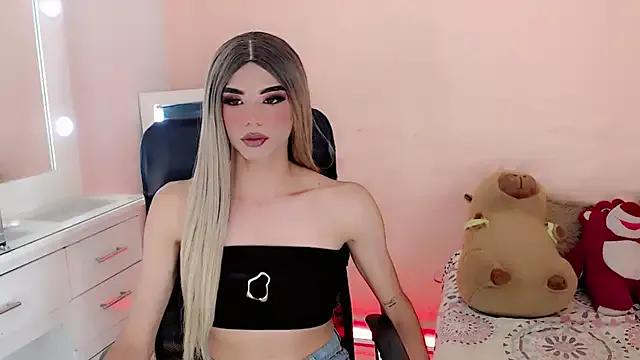 sweet_royal_ from StripChat is Freechat