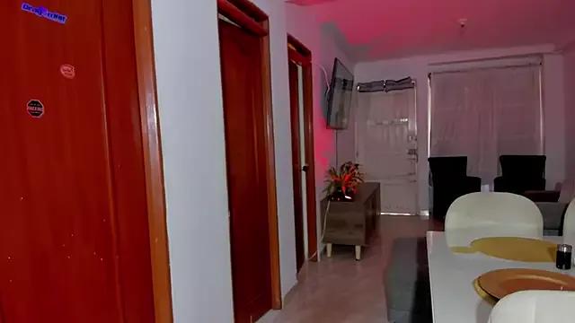 Try our streaming cams variety and talk on a personal level with our adorable girls streamers, showing off their bountiful shapes and dildos.