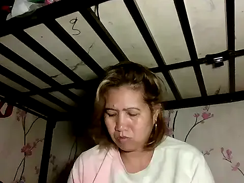 sweet_smile4u on StripChat 