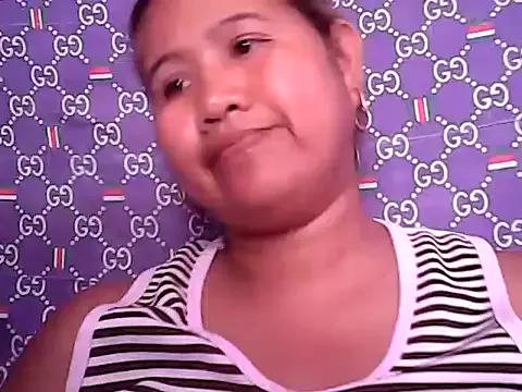 sweet_smile4u from StripChat