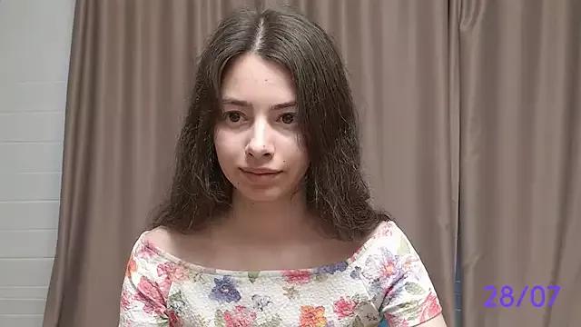 sweet_sweet_angel from StripChat is Freechat