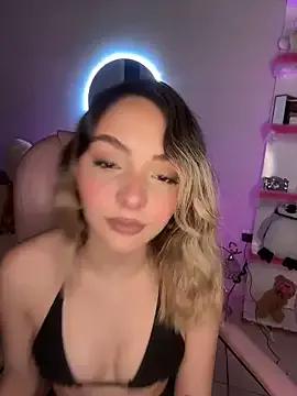 sweetale from StripChat