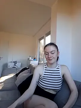 SweetAlice19 from StripChat is Freechat