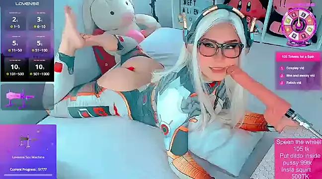 sweetalienn from StripChat