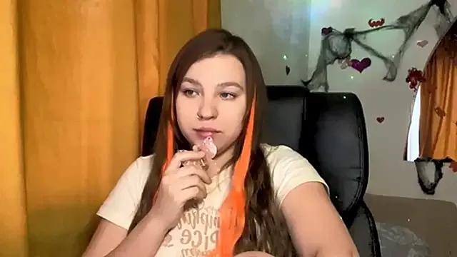 SweetAlissa18 from StripChat is Freechat