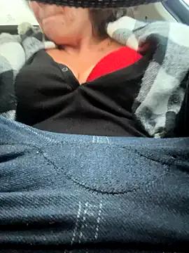 SweetandSluttyMilf from StripChat is Freechat