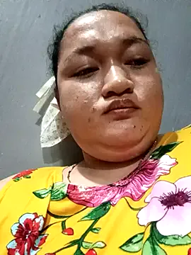 sweetannie13 on StripChat 