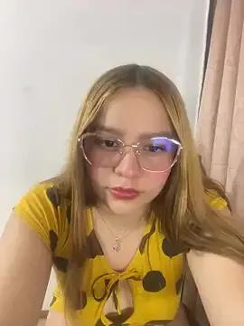 Sweetbaby2_0 from StripChat is Freechat