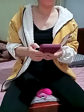 SweetBerry-91 on StripChat 