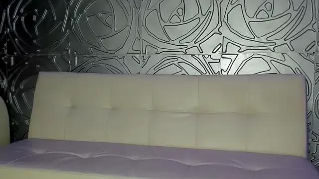 Sweetberryhot from StripChat