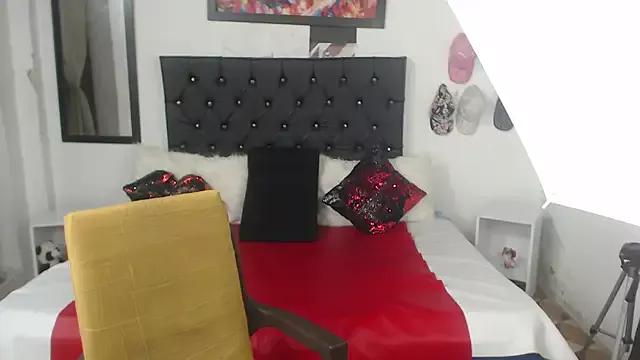 Sweetbigcatt from StripChat is Freechat