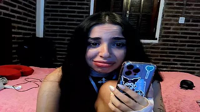 sweetbrunette22 from StripChat